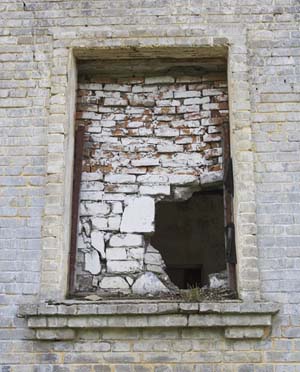 window-bricked-up